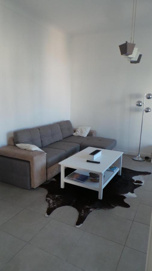 2 Pieces, Centre Ville, 50 Metres Plages Et Mer. Apartamento Menton